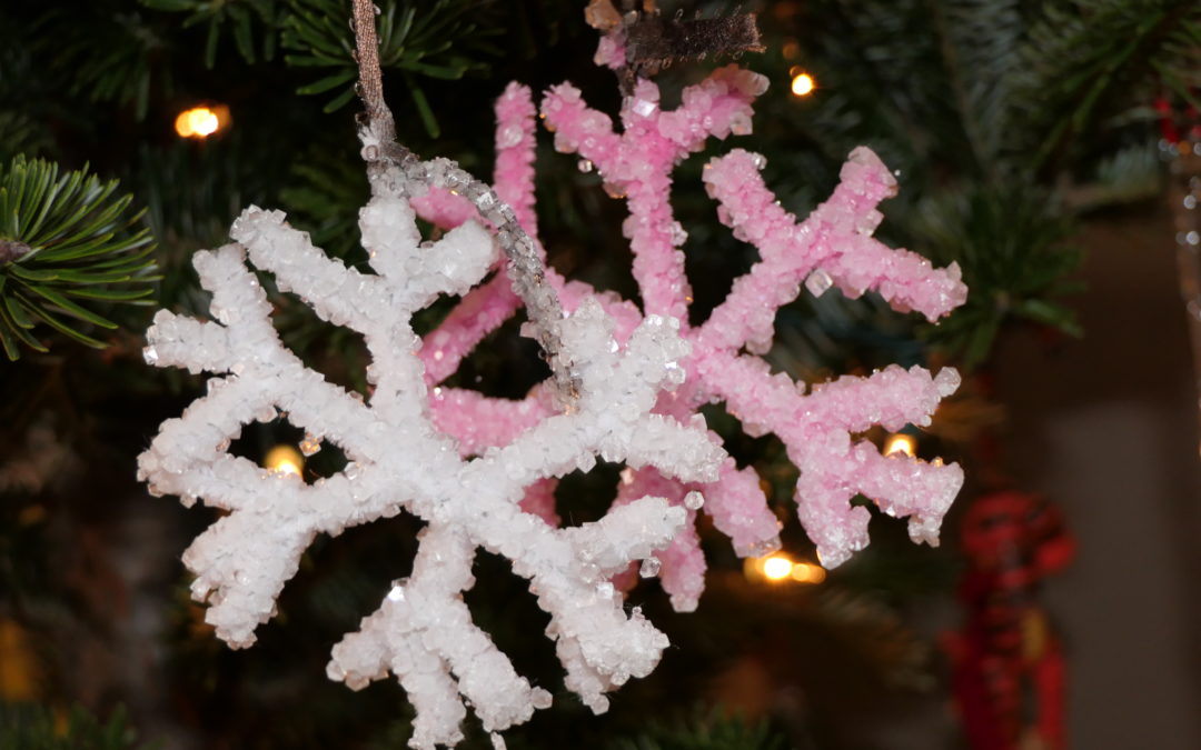 Holiday Crafts: Borax Crystal Ornaments